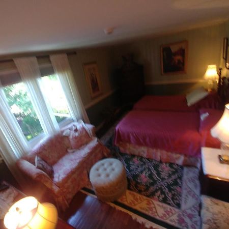 Bed and Breakfast Twiningretreat Ниагара-он-те-Лейк Экстерьер фото