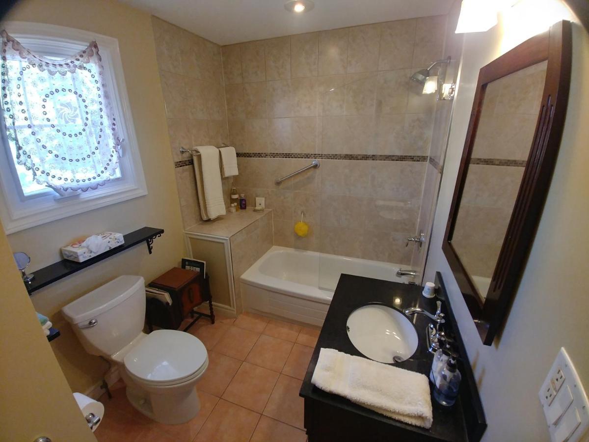 Bed and Breakfast Twiningretreat Ниагара-он-те-Лейк Экстерьер фото