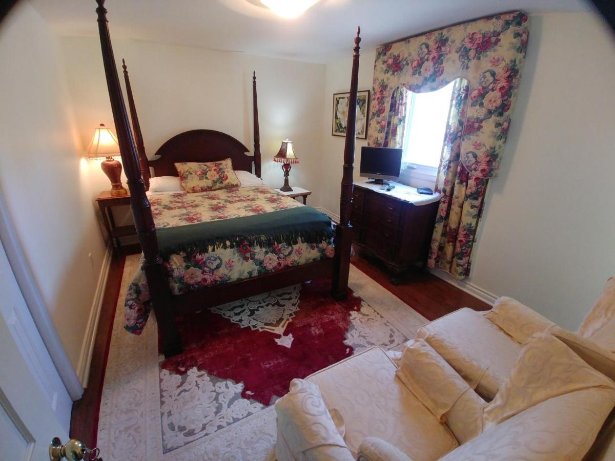 Bed and Breakfast Twiningretreat Ниагара-он-те-Лейк Экстерьер фото