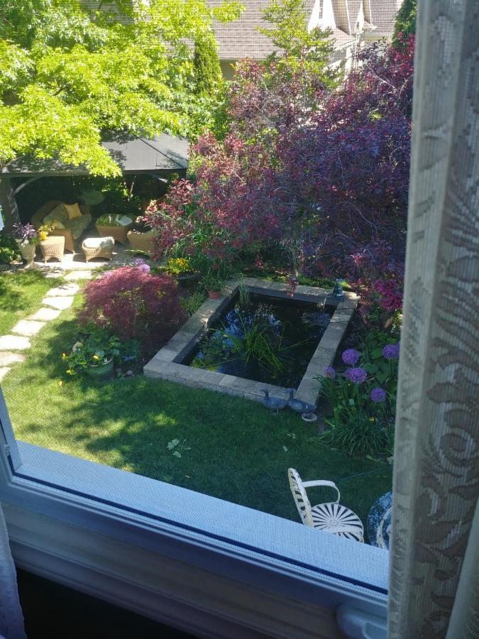 Bed and Breakfast Twiningretreat Ниагара-он-те-Лейк Экстерьер фото