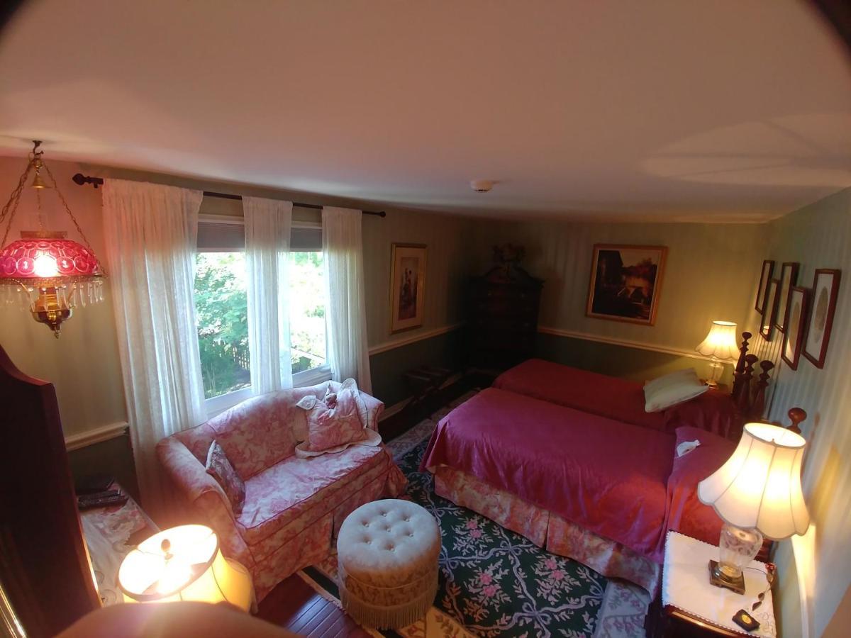 Bed and Breakfast Twiningretreat Ниагара-он-те-Лейк Экстерьер фото